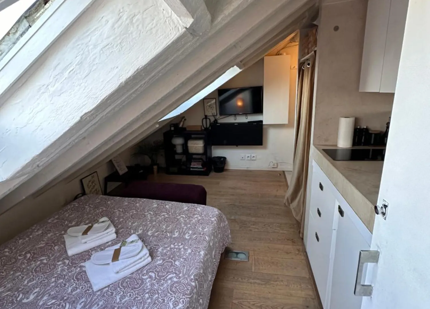 Marais Rooftop Studio - Metro Filles Du Calvaire Apartment